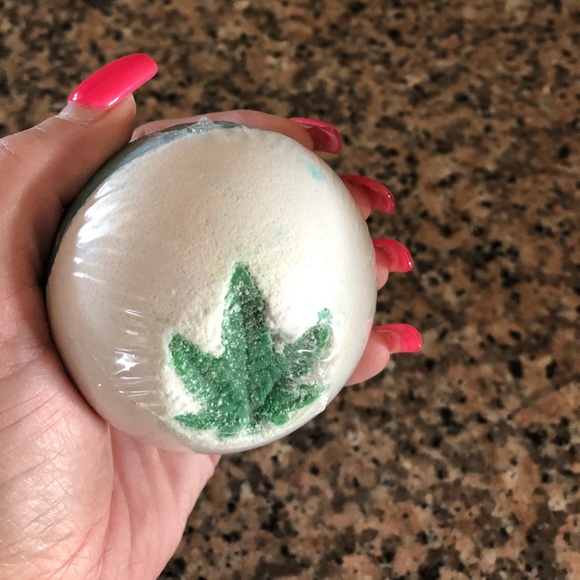 “Infused Bath Bombs🛀 Price Is Per Bath Bomb - Picture 3 of 4
